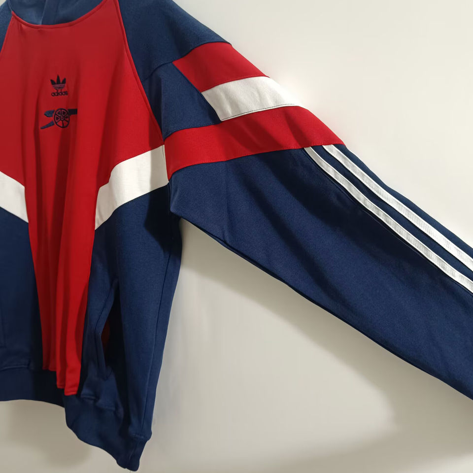 Arsenal Buzo con capucha roja 25/26