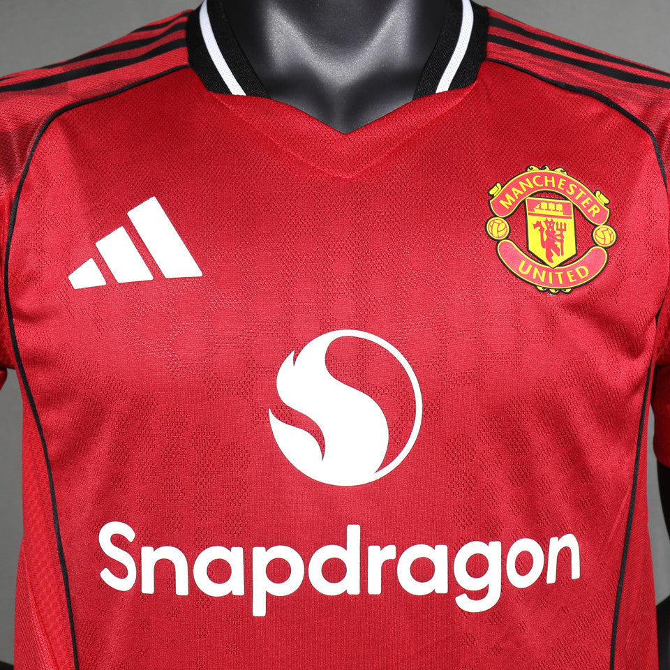 Manchester United Player Version 25/26