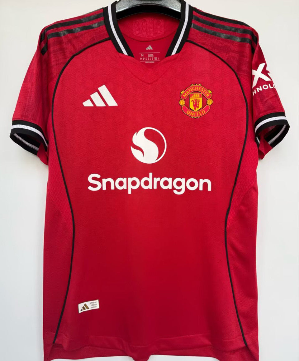 Manchester United Player Version 25/26