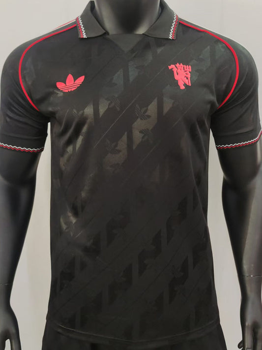 Manchester United Black Player Version 25/26
