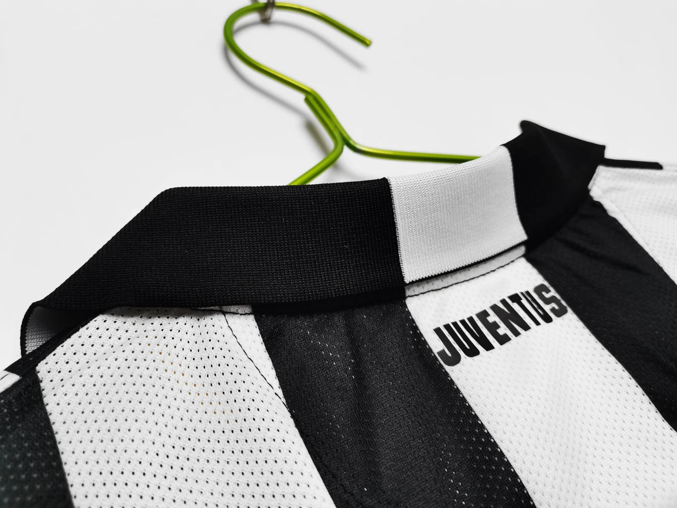 Juventus Retro Version 14/15