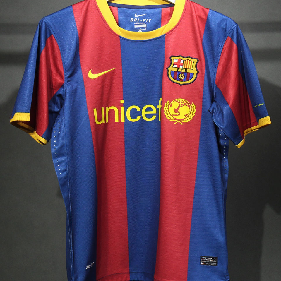 Barcelona Retro Version 2010/11