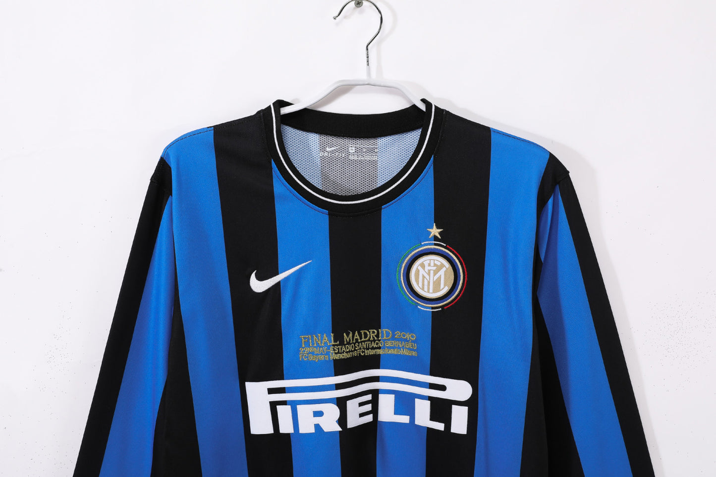Inter Milan Retro Version 09/10 - Manga Larga, Champions League Final