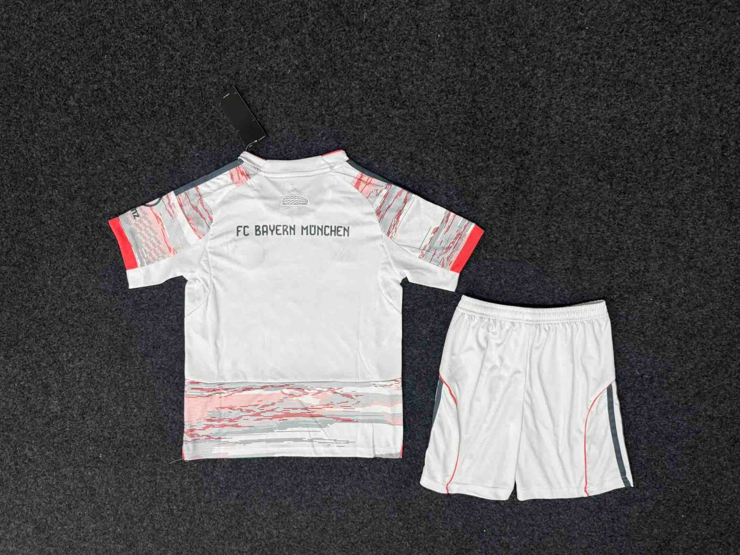 Bayern Munchen 25/26 - Niño