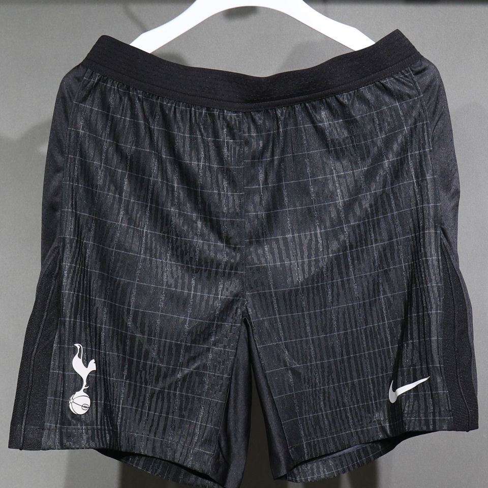 Short Tottenham Player Version 25/26