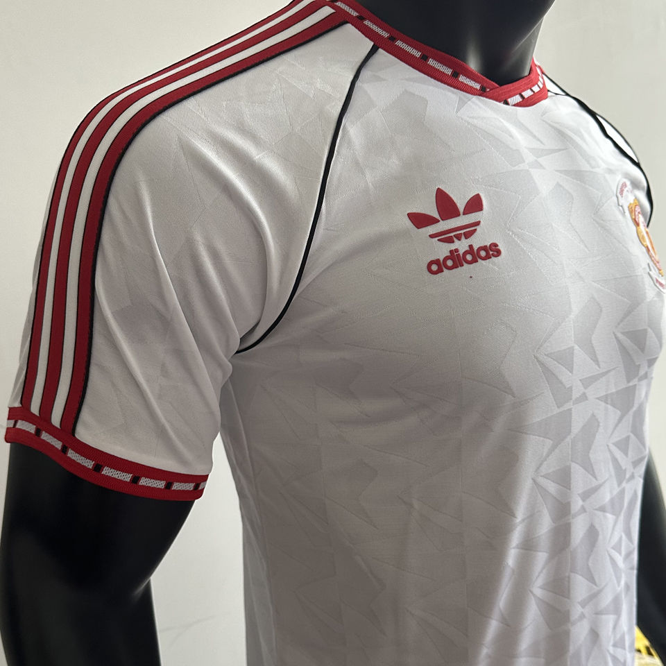 Manchester United Player Version 25/26