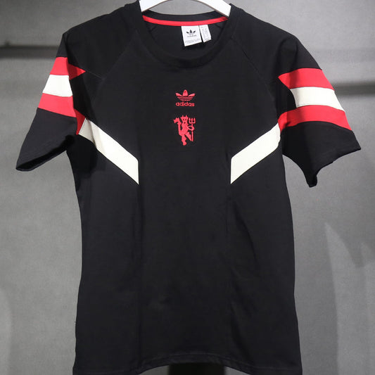 Manchester United Retro Style 2025