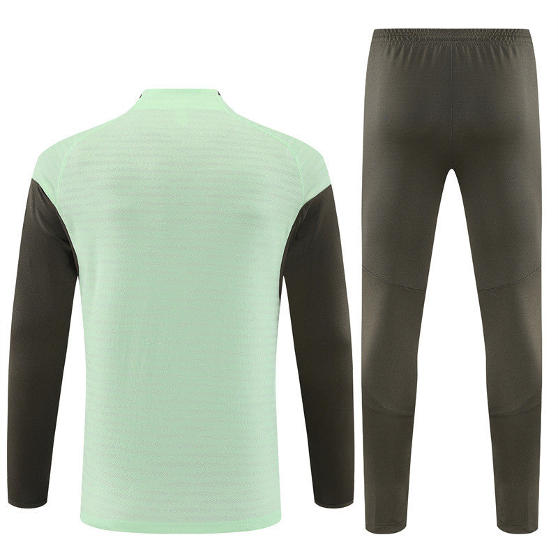 Conjunto Entrenamiento - Real Madrid 25/26