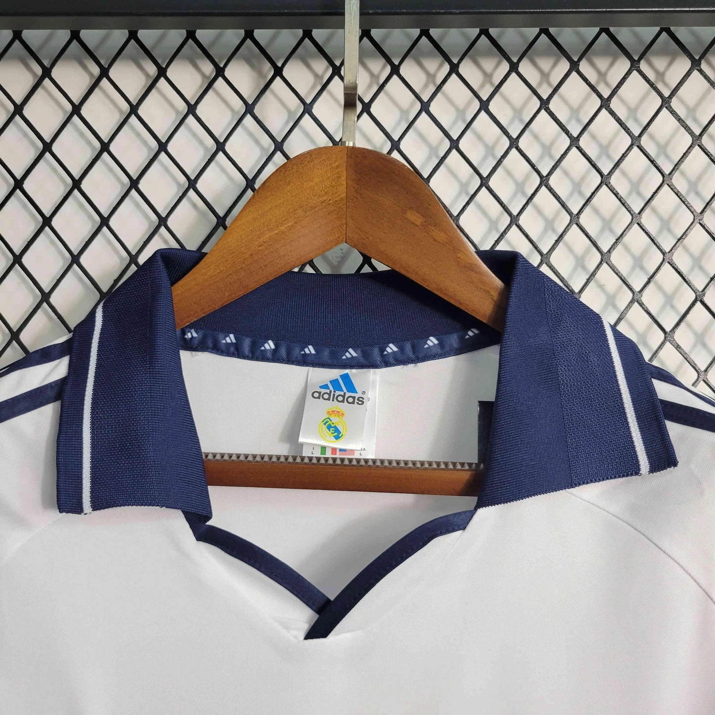 Real Madrid Retro Version 2000
