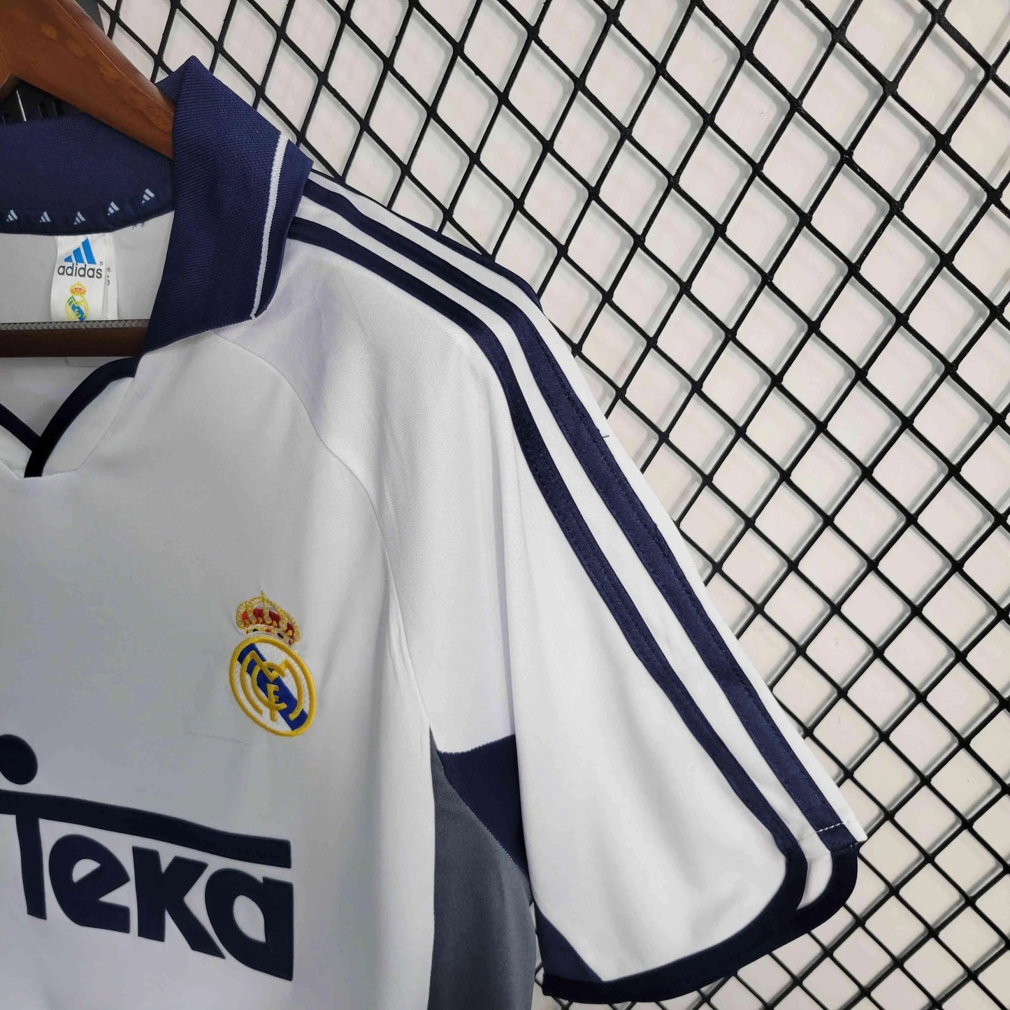 Real Madrid Retro Version 2000