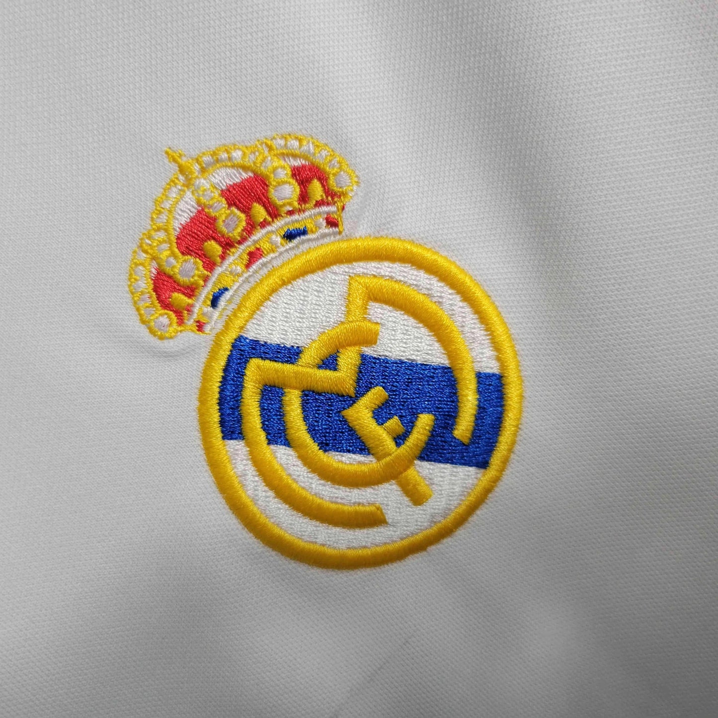 Real Madrid Retro Version 2000 - Manga Larga