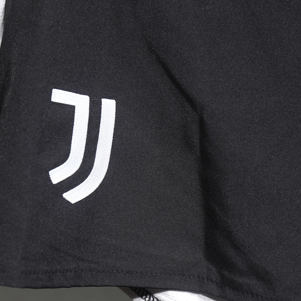 Short Juventus Player Version 24/25