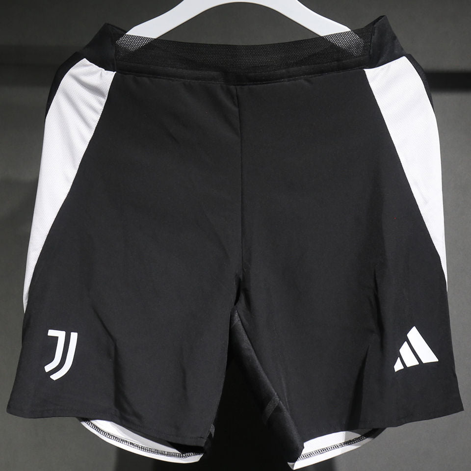 Short Juventus Player Version 24/25
