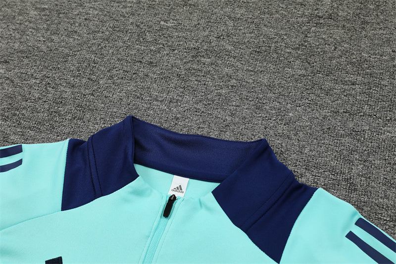 Conjunto Entrenamiento - Manchester United