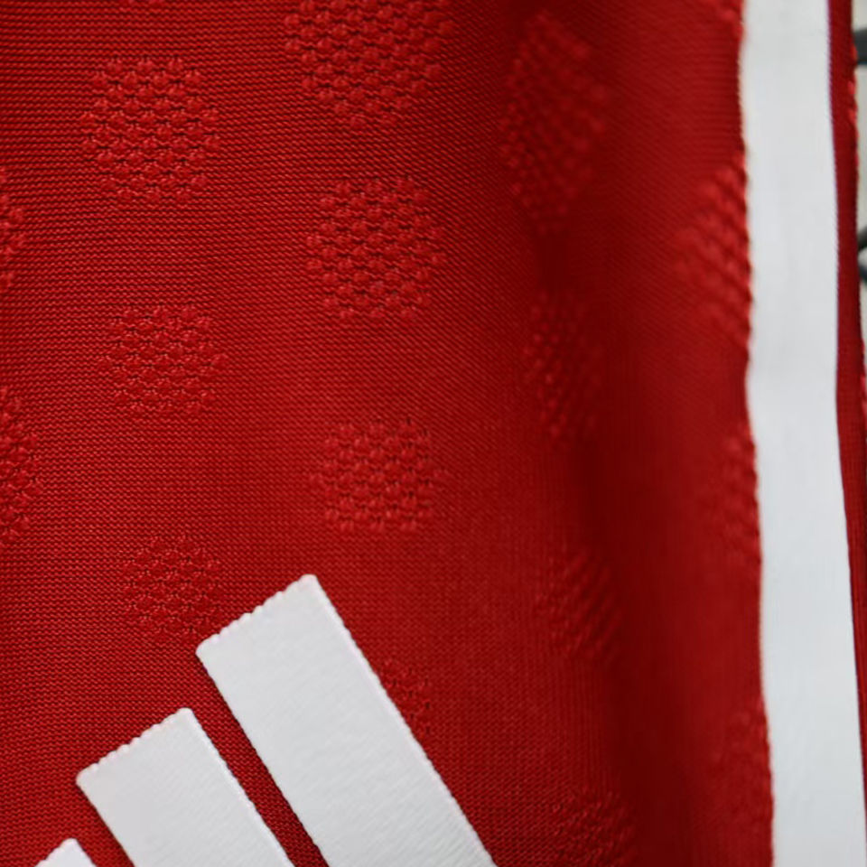 Short Liverpool FC Player Version 25/26