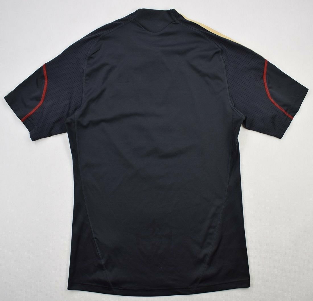 Liverpool FC Retro Version 09/10
